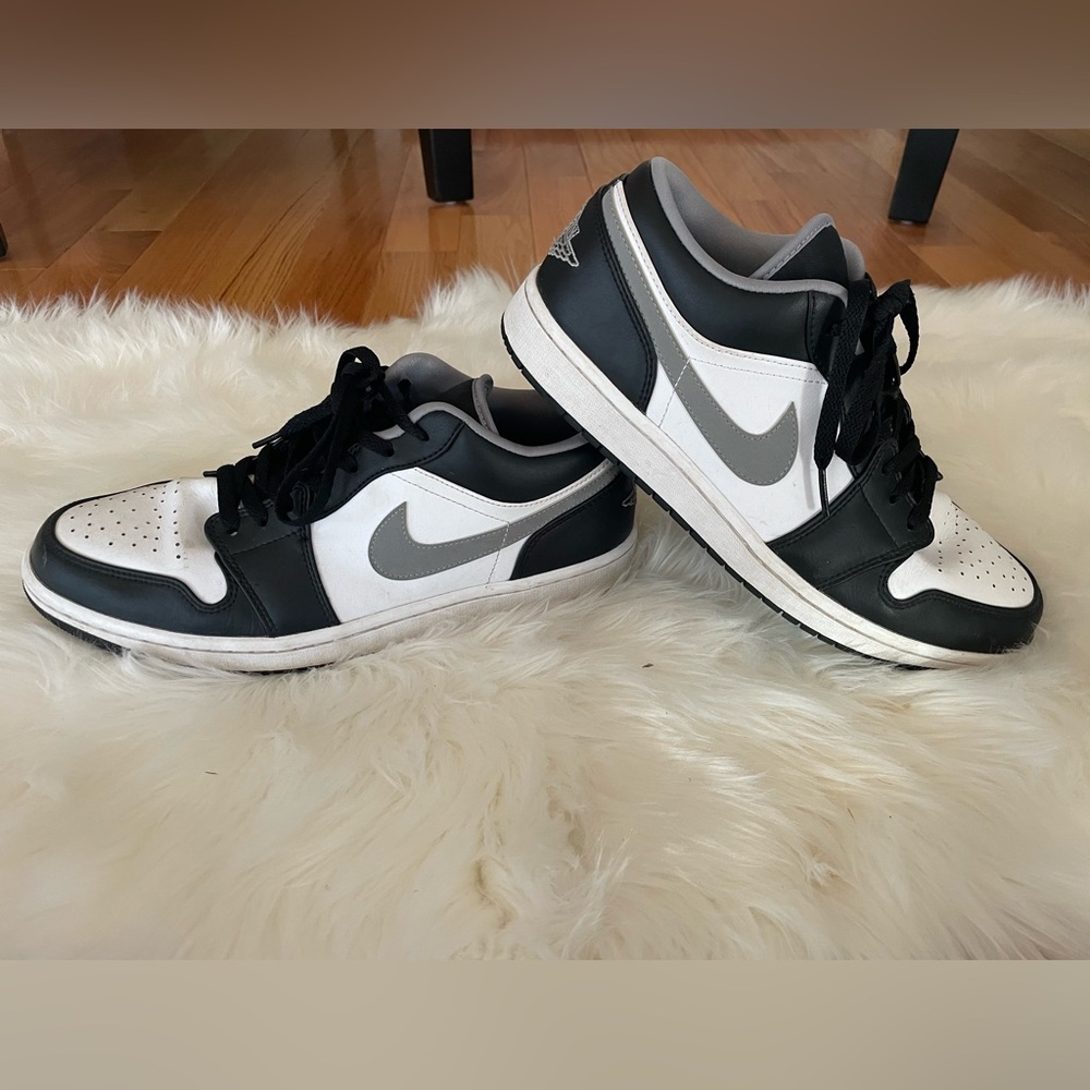 Jordan 1 Low Sneakers